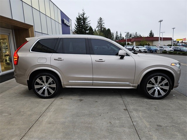 2024 Volvo XC90 T8 Ultimate photo 3