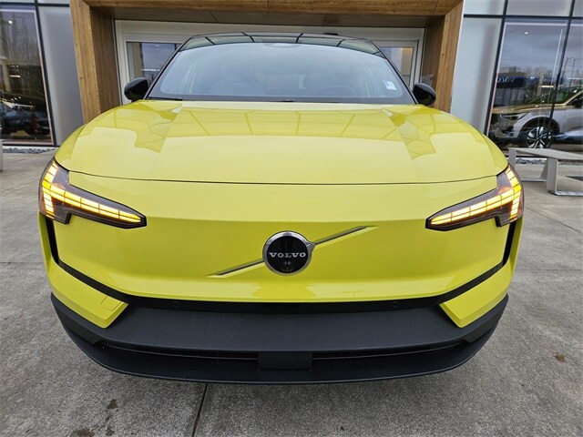 2025 Volvo EX30 Ultra photo 2