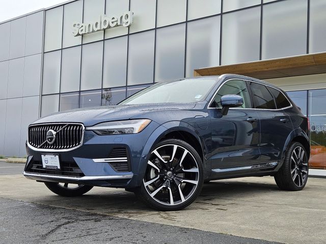2023 Volvo XC60 T8 Ultimate Bright Theme AWD's photo