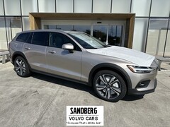 2026 Volvo V60 Cross Country B5 Plus Wagon