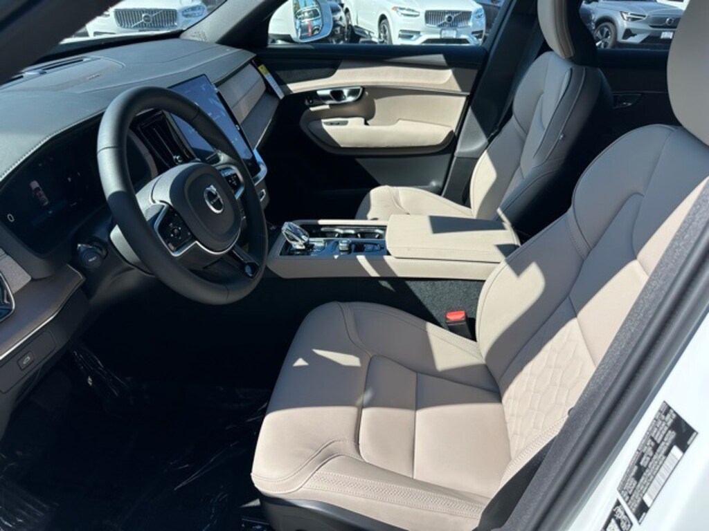 New 2026 Volvo XC90 B6 Plus 7-Seater SUV