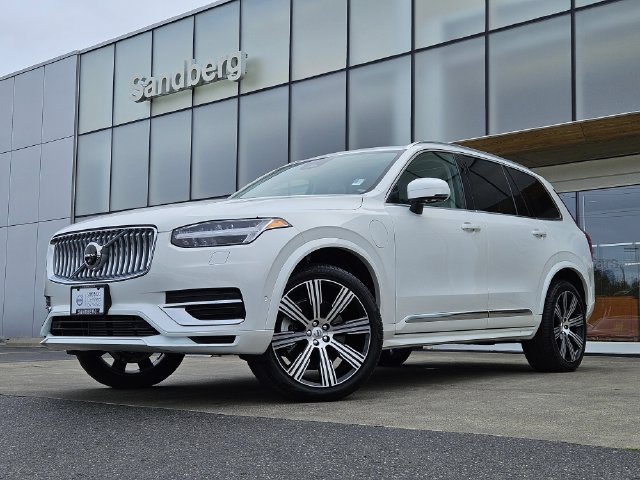 2025 Volvo XC90 Plus