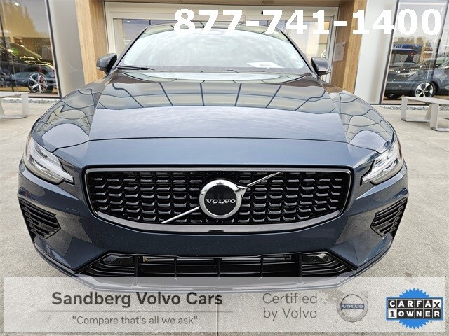 2024 Volvo S60 T8 Core photo 2