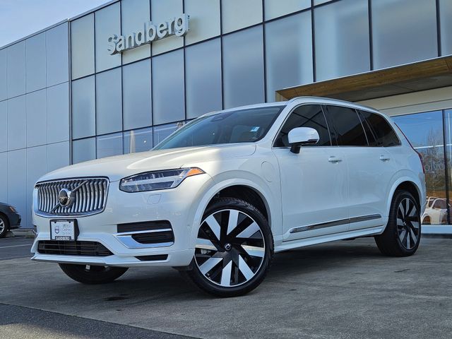 2023 Volvo XC90 T8 Recharge Ultimate Bright Theme 4WD's photo