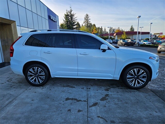 2017 Volvo XC90 Momentum photo 4