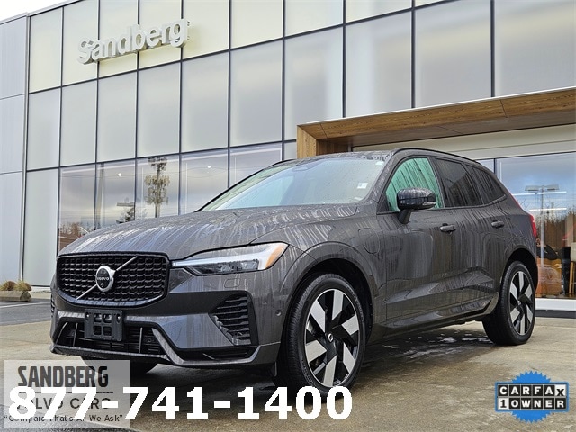 2024 Volvo XC60 Plus's photo