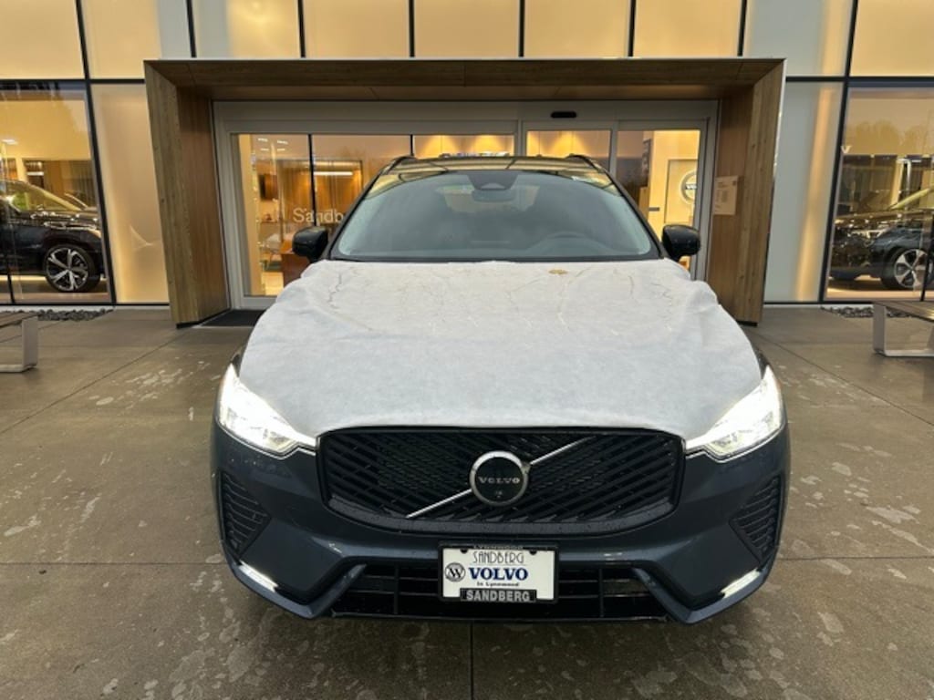 New 2026 Volvo XC60 B5 Plus SUV