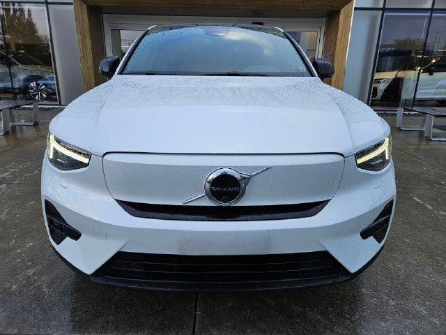 Used 2023 Volvo C40 Ultimate with VIN YV4ED3GM1P2060112 for sale in Lynnwood, WA