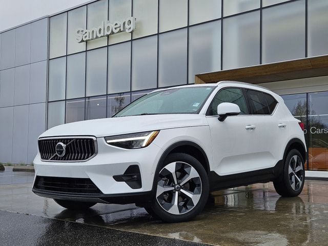 2023 Volvo XC40 B5 Plus Bright AWD's photo