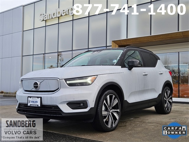 2022 Volvo XC40 Plus's photo