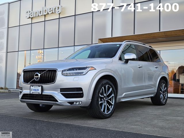 2017 Volvo XC90 T6 AWD Momentum's photo