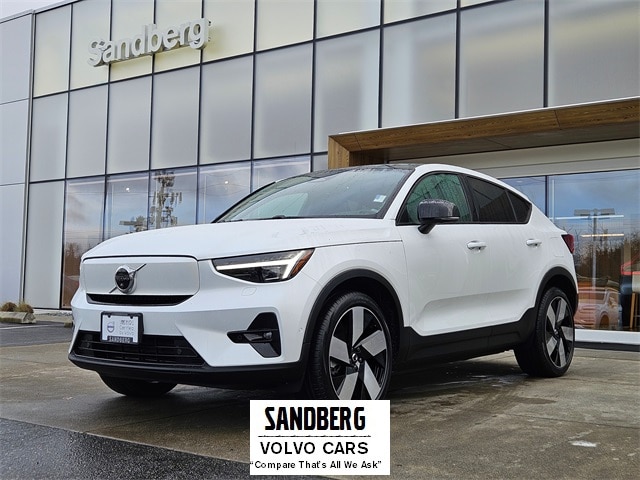 2023 Volvo C40 Ultimate's photo