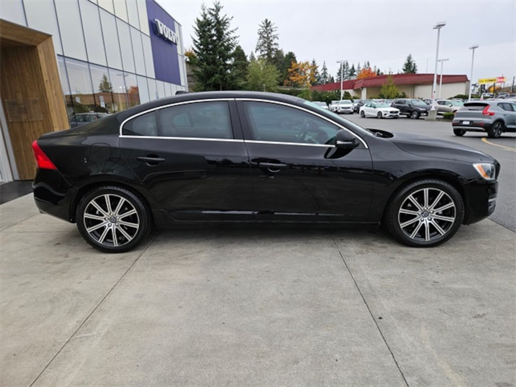 Used 2016 Volvo S60 Inscription T5 Platinum Inscription Sedan