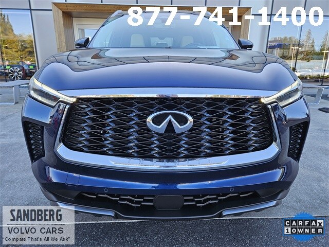 2022 Infiniti QX60 Luxe photo 2