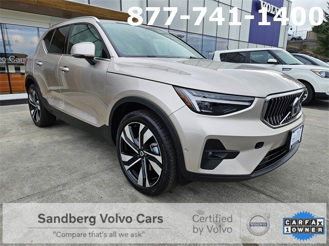 2024 Volvo XC40 Ultimate photo 2
