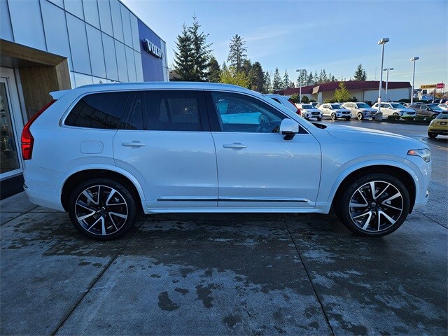 2023 Volvo XC90 AWD Plus photo 4