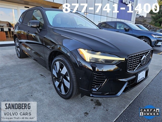2024 Volvo XC60 Hybrid T8 Plus photo 2