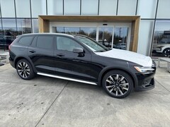 2026 Volvo V60 Cross Country B5 Ultra AWD Wagon