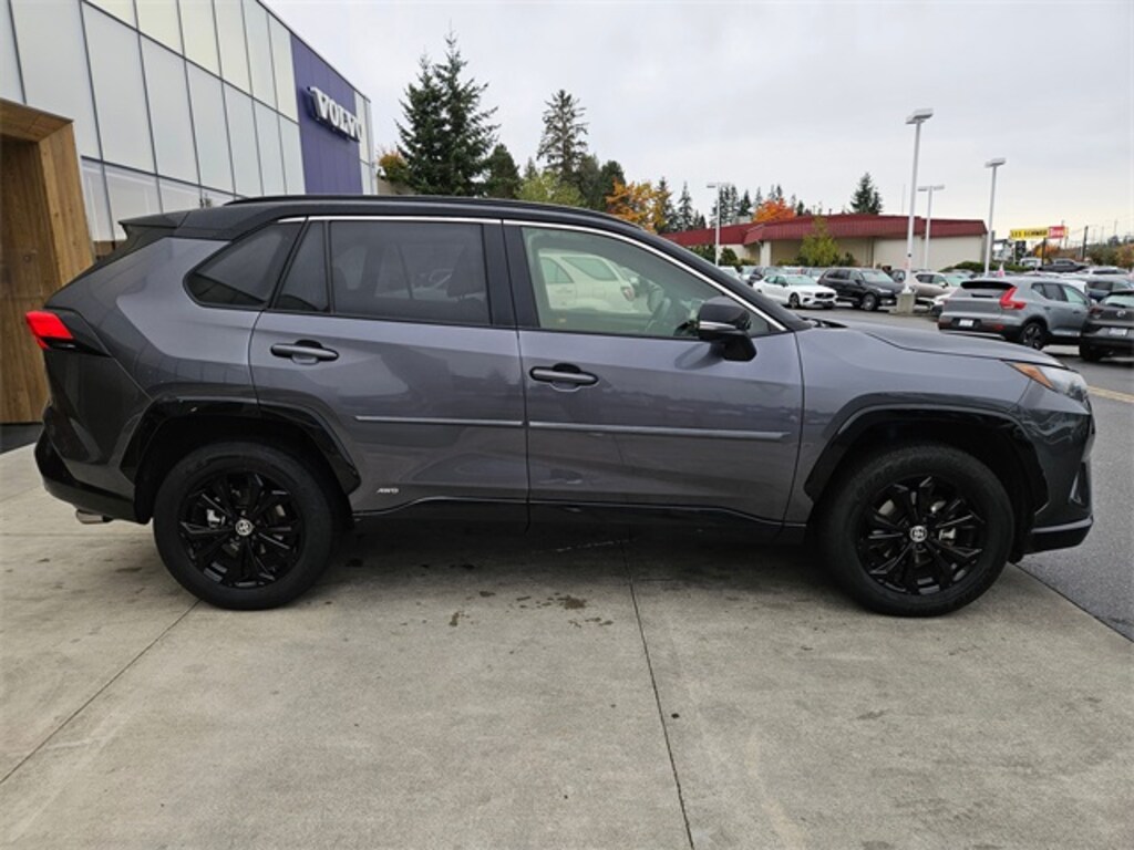 Used 2022 Toyota RAV4 Hybrid XSE SUV
