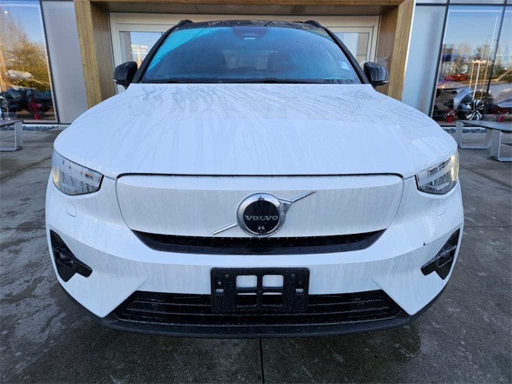 Certified 2023 Volvo XC40 Recharge Pure Electric Ultimate SUV