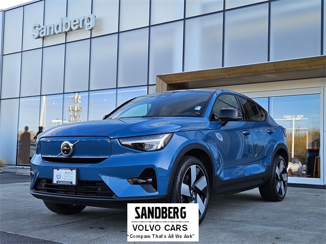 2023 Volvo C40 Ultimate's photo