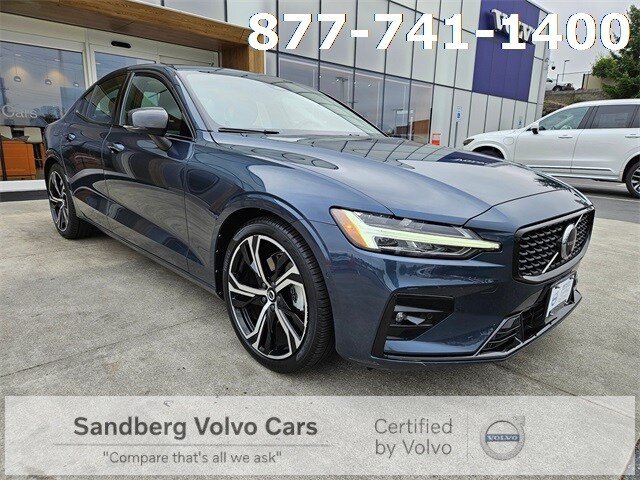 2023 Volvo S60 B5 AWD Plus photo 3