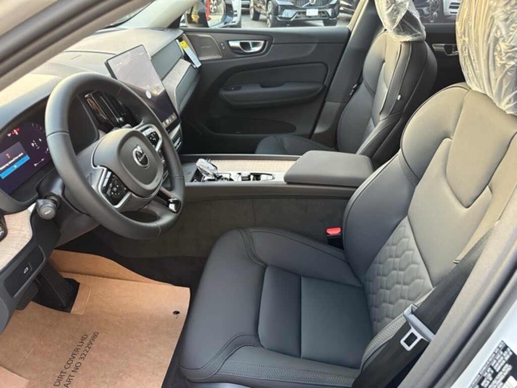 New 2026 Volvo XC60 B5 Plus SUV