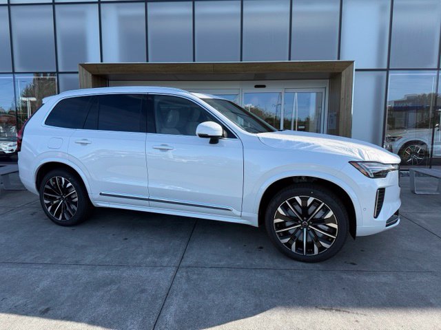 2027 Volvo XC90 plug-in hybrid T8 Plus 7-Seater AWD SUV