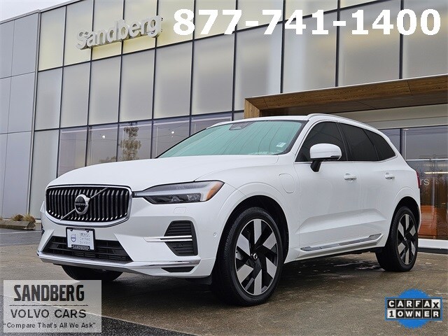 2023 Volvo XC60 Plus's photo