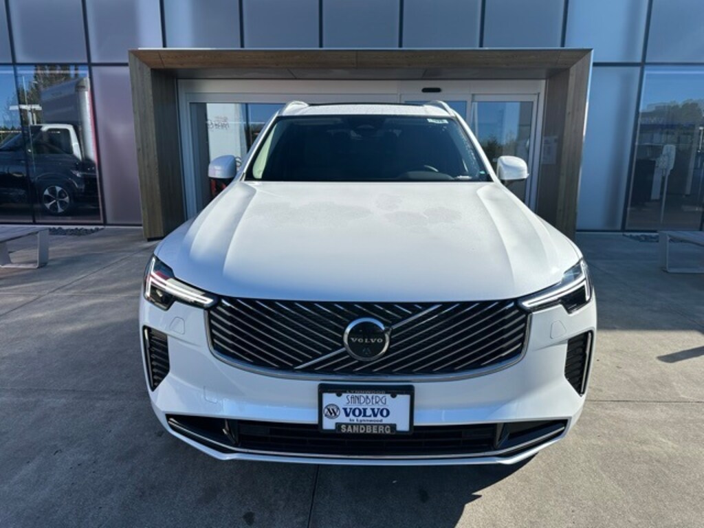 New 2026 Volvo XC90 plug-in hybrid T8 Plus 6-Seater SUV