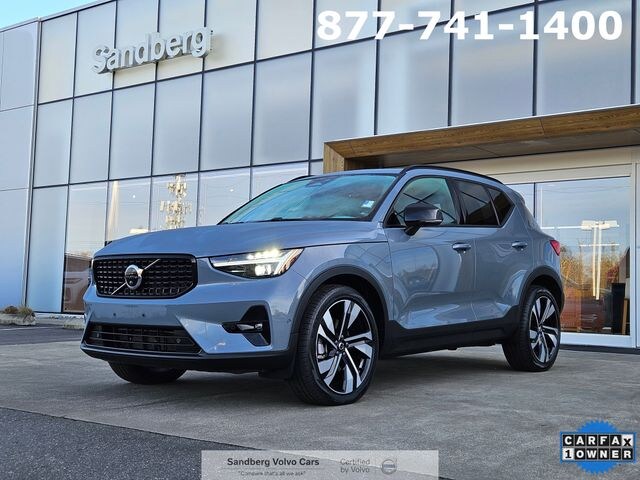 2023 Volvo XC40 B5 AWD Ultimate Dark SUV