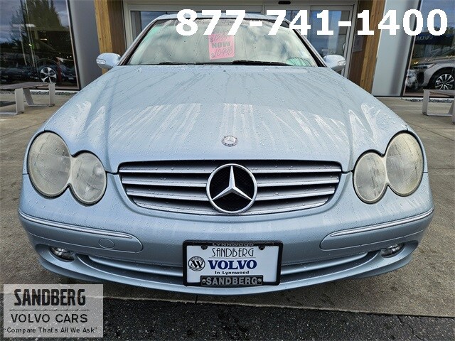 2005 Mercedes Benz CLK photo 2