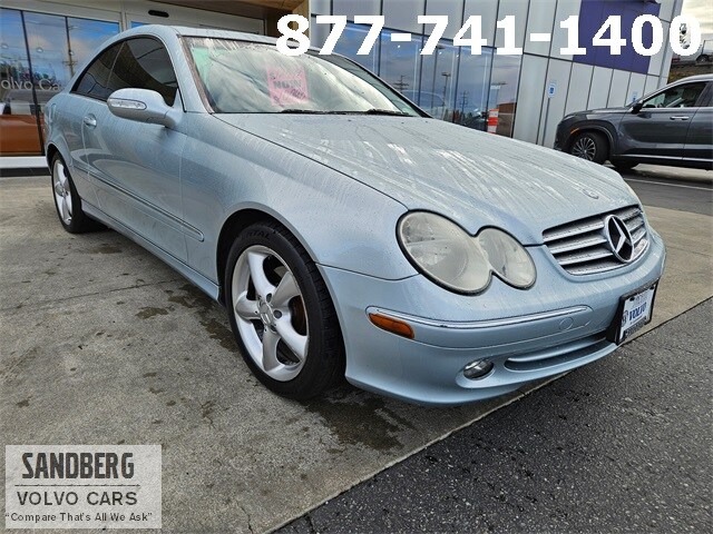 2005 Mercedes Benz CLK photo 3
