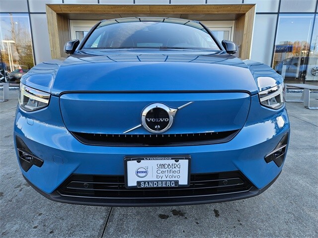 2023 Volvo C40 Recharge Ultimate photo 2