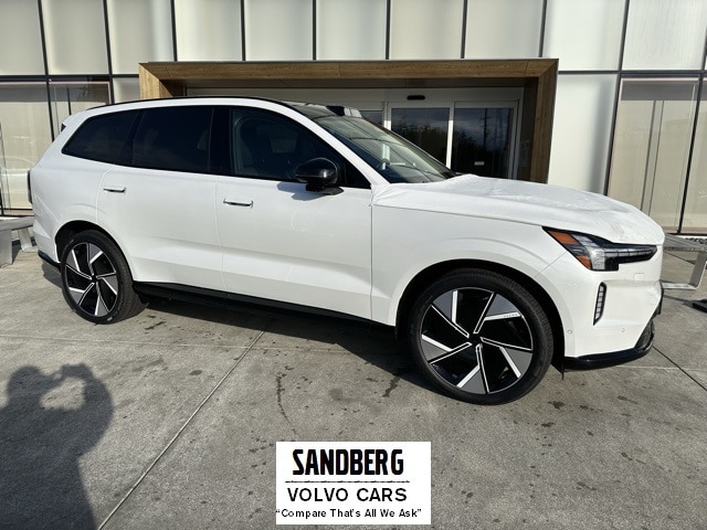2025 Volvo EX90 Ultra's photo