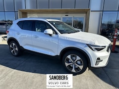 2025 Volvo XC40 B5 Core Bright Theme AWD SUV