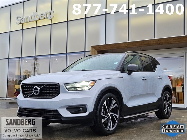 2022 Volvo XC40 R-Design's photo
