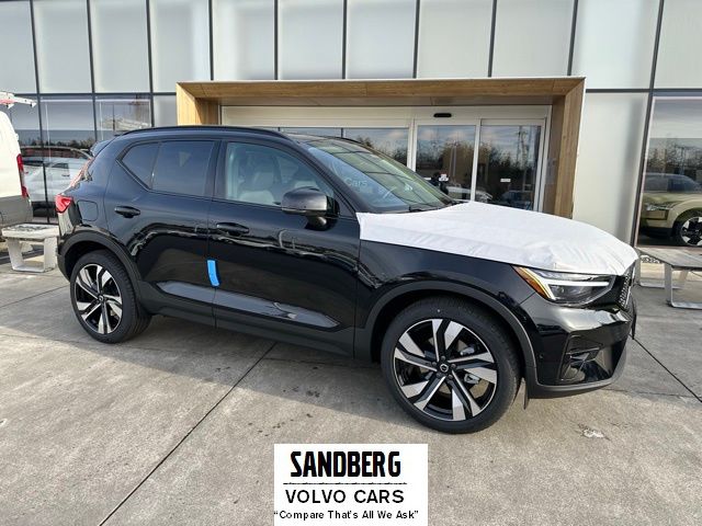 2026 Volvo XC40