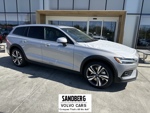 Volvo V60 Cross Country in Seattle-Tacoma Area
