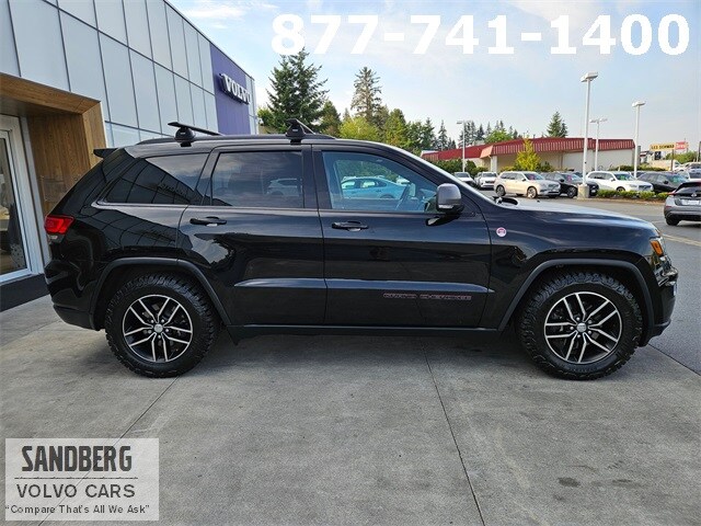 2018 Jeep Grand Cherokee Trailhawk photo 3