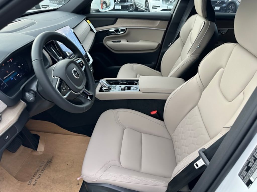 New 2026 Volvo XC90 B6 Plus 7-Seater SUV