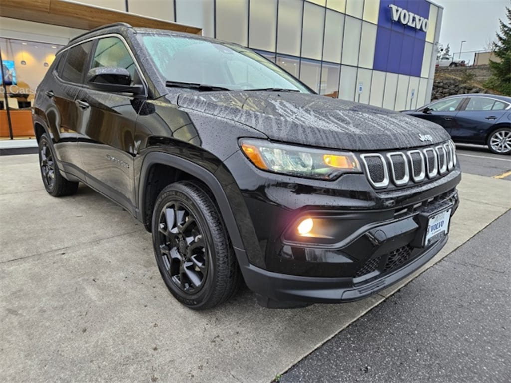 Used 2022 Jeep Compass Latitude Lux SUV