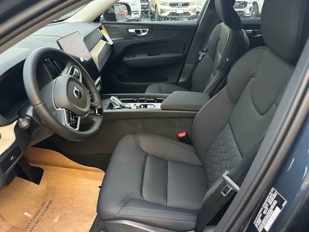 New 2026 Volvo XC60 B5 Plus SUV