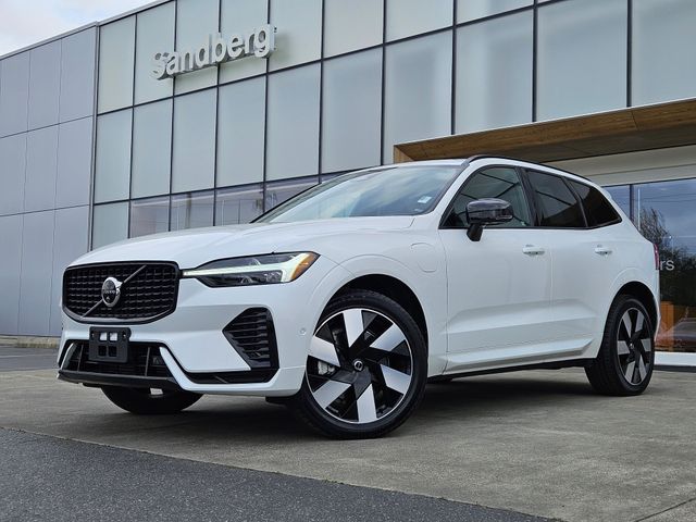 2024 Volvo XC60 T8 Ultimate Dark Theme AWD's photo