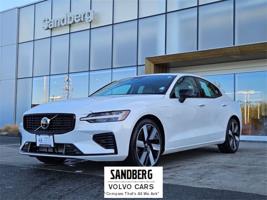 Certified 2025 Volvo S90 Plug-In Hybrid T8 Plus Sedan