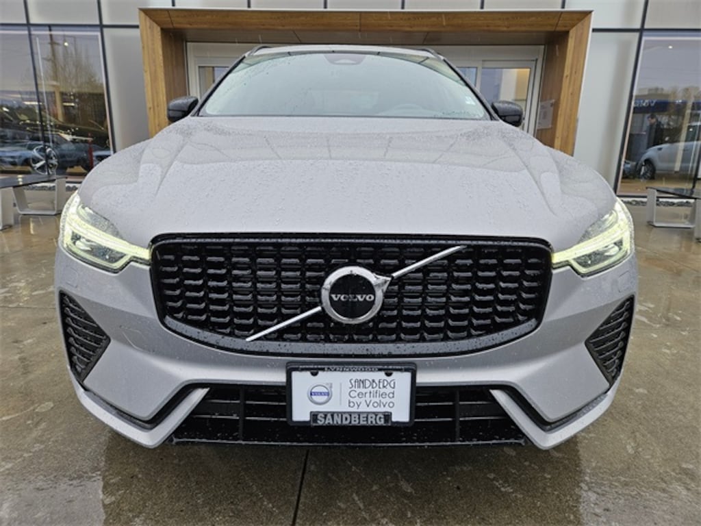 Certified 2025 Volvo XC60 B5 Core SUV