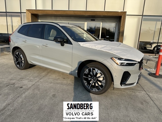 2026 Volvo XC60 Plus's photo