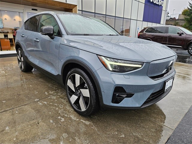 2023 Volvo C40 Recharge Ultimate photo 3