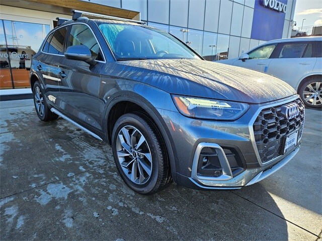2024 Audi Q5 45 S line Premium photo 2