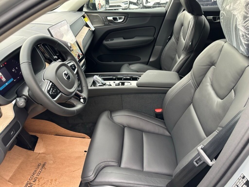 New 2026 Volvo XC60 B5 Ultra SUV